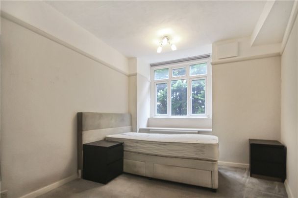 Queens Road, Weybridge, Surrey, KT13 9DL - Photo 1