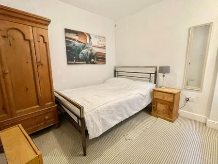 2 bedroom terraced house to rent - Photo 3