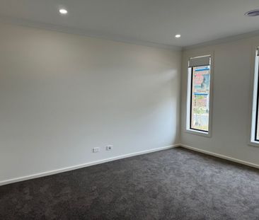 Spacious Home in Harpley Estate - Photo 6