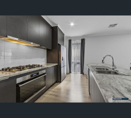 25 Olsen Way, Munno Para, SA 5115 - Photo 3