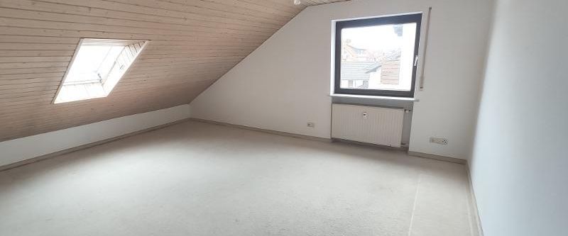 3 Zi. DG (1.OG) Wohnung mit Küche, Gartenmitbenutzung und Stellplatz - Photo 1