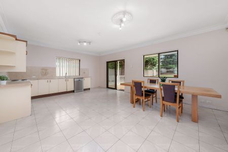 Three bedroom house for lease now! - Photo 4