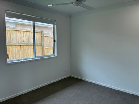 24 Kashmir Cct, Greenbank QLD 4124 - House For Rent | Domain - Photo 3