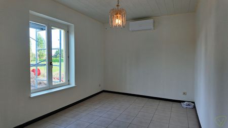 Opgefriste woning met 3 slaapkamers en tuin in Sint-Jan-in-Eremo - Photo 4