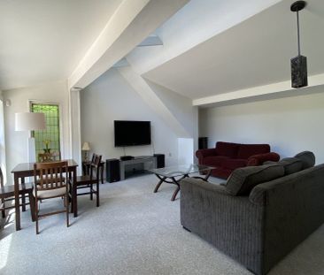 2367 Arbot Road – Upper - Photo 2