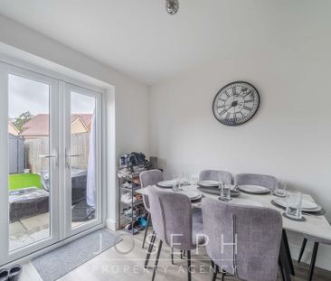 3 bedroom end of terrace house to rent - Photo 5