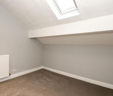 4 bedroom terraced house to rent - Photo 2
