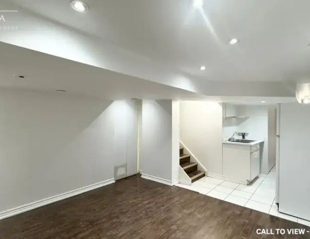 2-522 Rossellini Dr, Mississauga, Ontario L5W 1M4 | 522 Rossellini Drive, Mississauga - Photo 1