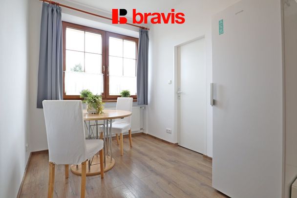 Pronájem bytu 2+kk 36 m², Chaloupky 33, Popůvky - Fotografie 1