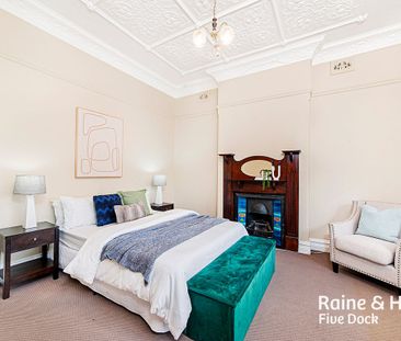 Superb 5 Bedroom Family Home | Extra Convenient Location - Photo 6