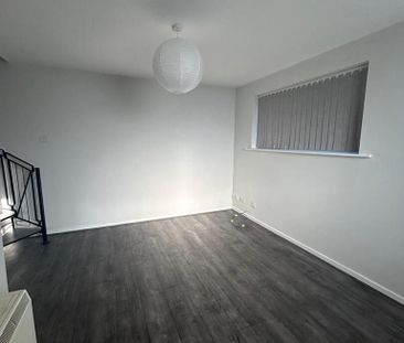 1 bedroom end of terrace house to rent - Photo 2