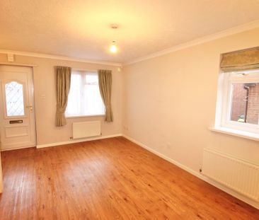 2 bedroom Semi-Detached House to rent - Photo 2