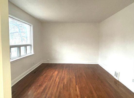 For Lease - 621 Lawrence Avenue, Toronto, Ontario - Photo 1