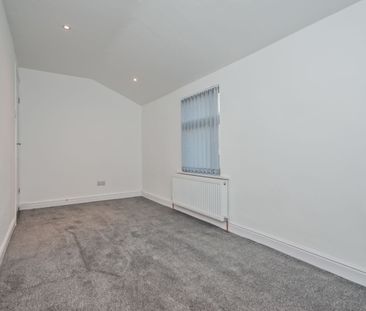 2 Bedroom - Photo 5