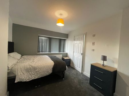 Tootal Drive, Salford - Photo 3