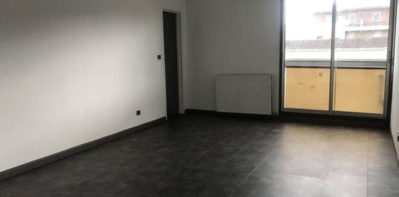 Location Appartement 1 pièce 38m² ALBI 81000 - Photo 2