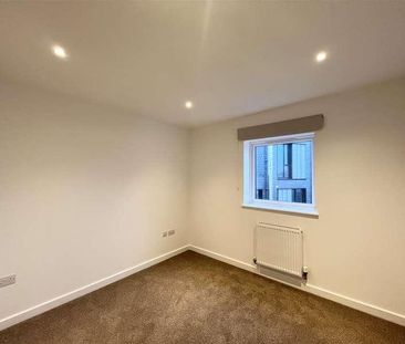 Pentire Crescent, Newquay, TR7 - Photo 4