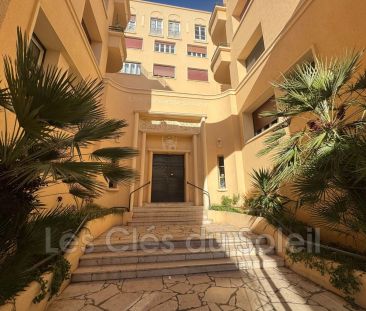 Location appartement 44 m² Toulon - Photo 2