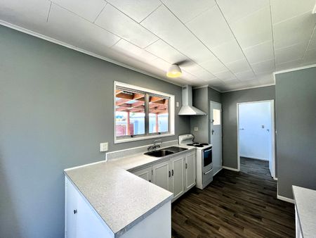 Portsmouth Road, Flaxmere - Photo 5