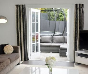 Super sunny, warm and modern family home in Roslyn - Photo 4