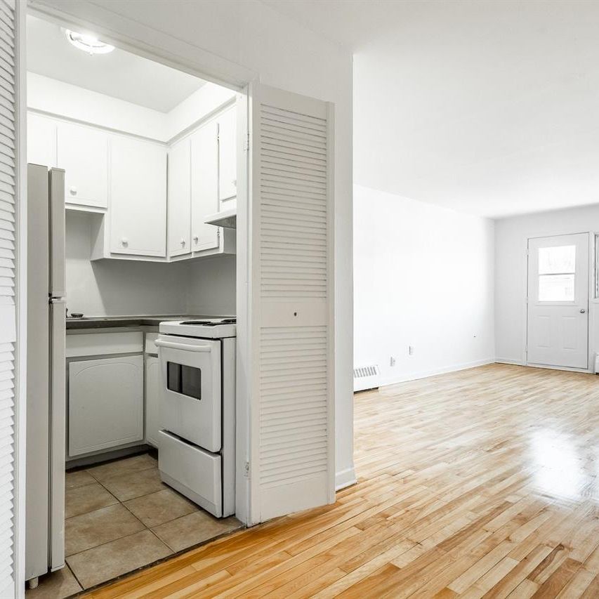 2 Bedroom - 6293 Sherbrooke Est,, Montréal - Photo 1