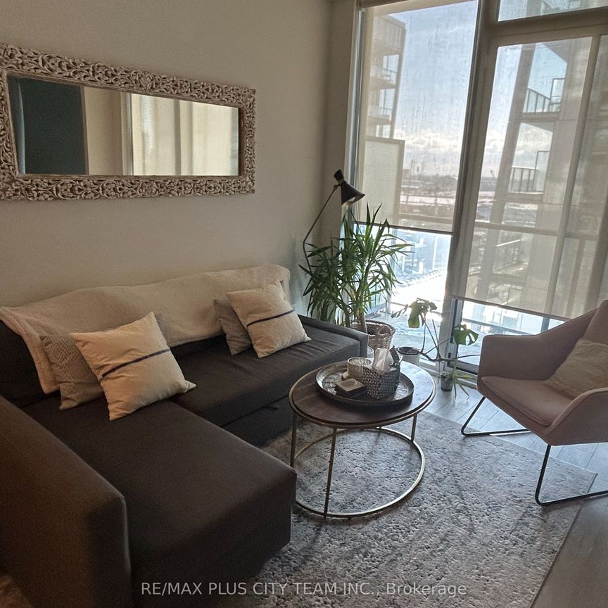 Riverside Square Lofts 15-45 , #1105 - Photo 1