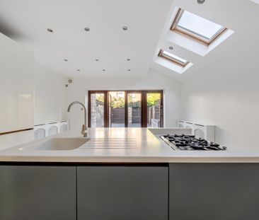4 bedroom terraced house to rent - Photo 6