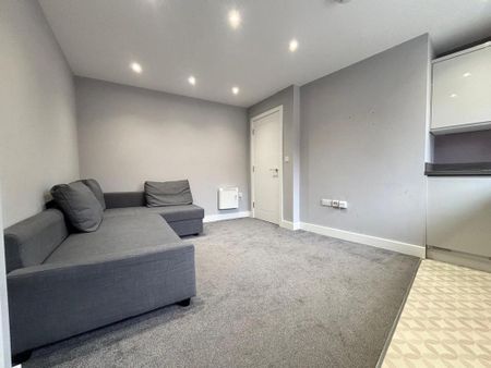 1 bedroom flat to rent - Photo 2