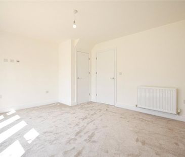 2 bedroom semi-detached house to rent - Photo 5