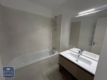 Appartement à louer 3 pièces 66.43m² - Photo 3