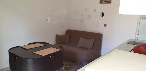 EXCLUSIVITÉ VEDENE - GRAND AVIGNON - APPARTEMENT/MAISON DE PLAIN PIED DE TYPE 2 Loyer 418€ pour PERSONNE SEULE OU ETUDIANT AVEC TERRASSE ET 1 PL DE PARKING - Photo 1