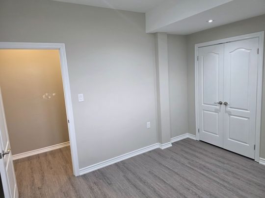 For Lease - 184 Dale Crescent, Bradford West Gwillimbury, Ontario - Photo 1