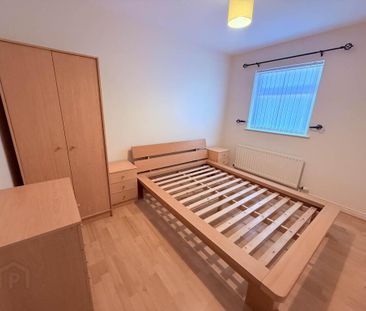 28b Ravenhill Parade, Belfast, BT6 8NU - Photo 1