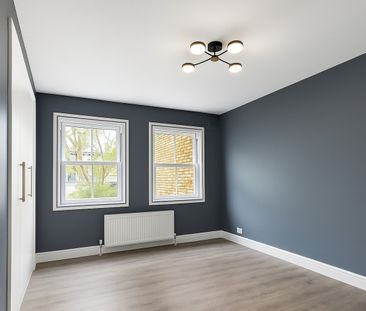 2 Bed Flat, Battersea Bridge Road, SW11 - Photo 2