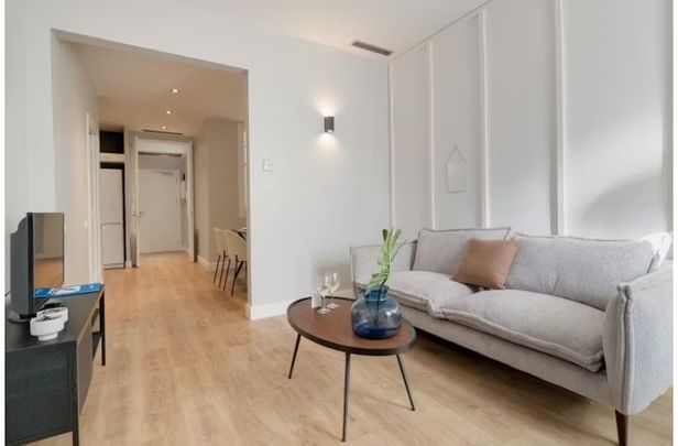 Carrer de Sepúlveda, Barcelona, Catalonia 08015 - Photo 1