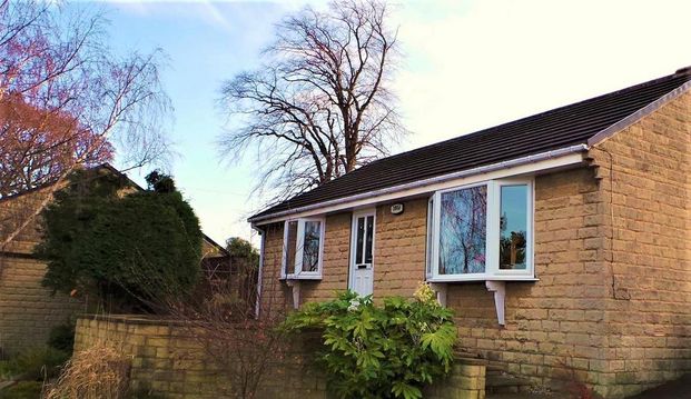 2 bedroom detached bungalow to rent - Photo 1