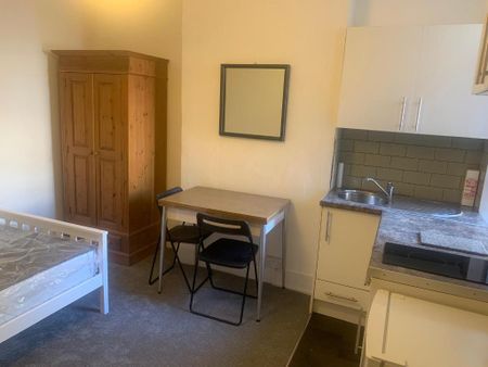 House share to rent - Photo 5