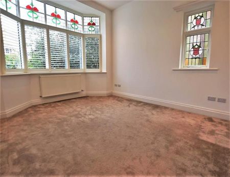 5 Bedroom Detached To Let - Photo 2