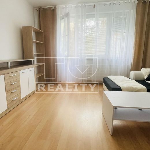 4 izbový byt na prenájom, 83m2, Javornícka ulica - Photo 1