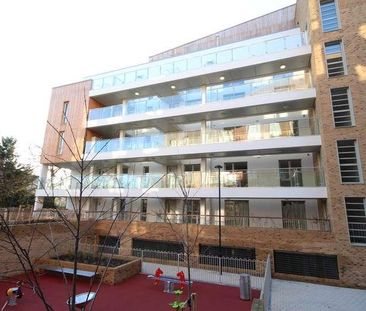 Kidwells Close Maidenhead, SL6 - Photo 2