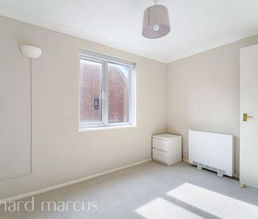 Greyhound Road, Sutton - Photo 3