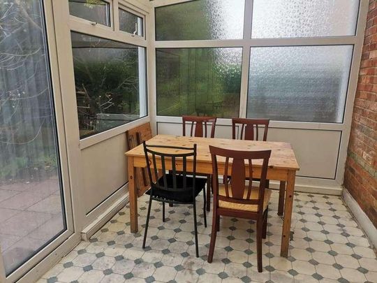 Bedroom House In Bournemouth, BH9 - Photo 1