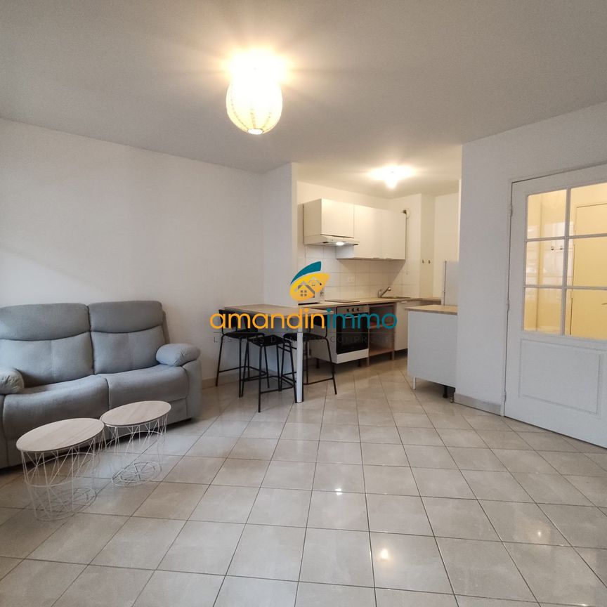 Location Appartement 2 pièces 40m² ST FARGEAU PONTHIERRY 77310 - Photo 1