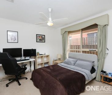“Spacious, private & perfectly located villa for rent” - Photo 3