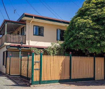 Low maintenance living in prime location - Photo 1