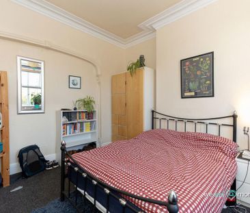 5 bedroom terraced house to rent - Photo 6