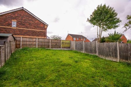 3 bedroom terraced house to rent - Photo 4