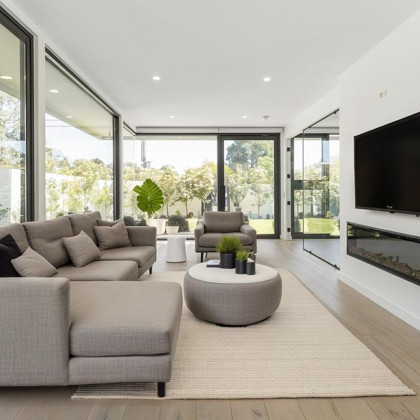 STUNNING NEW DESIGNER TOWNHOUSE - Photo 1