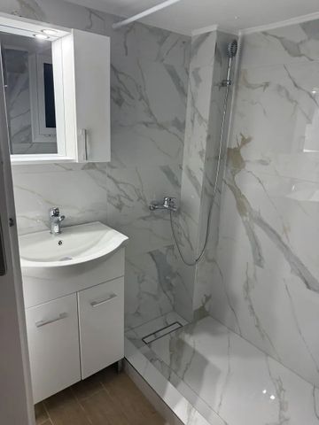 Διαμέρισμα για ενοικίαση Θησείο (Ιστορικό Κέντρο) - Φωτογραφία 3