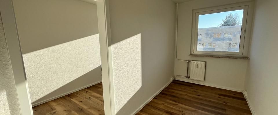 Neu saniert 4 RW in Neuplanitz + 1 Zimmer geschenkt! - Foto 1